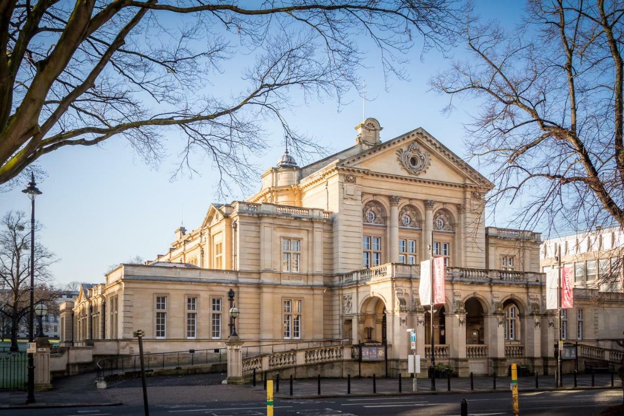 Prestbury Road Apartment Cheltenham Bagian luar foto
